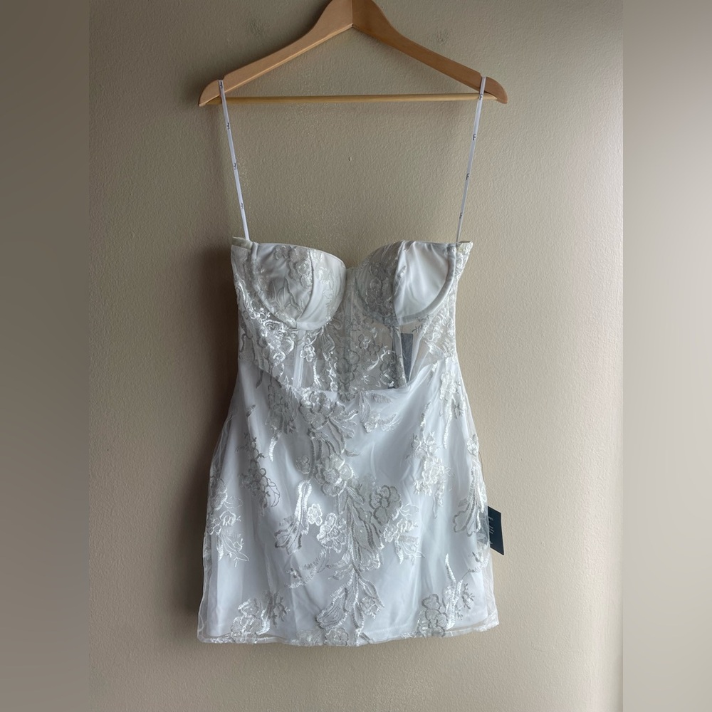 New Lulus Unreal Date White Sequin Embroidered Strapless Mini Dress Size Large - Picture 5 of 13